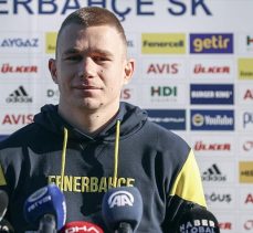 Fenerbahçeli futbolcu Szalai, Galatasaray derbisinde oynamak için sabırsızlanıyor