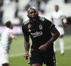 Son şampiyon Beşiktaş sezona galibiyetle başladı