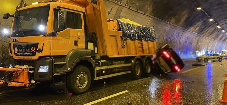 Anadolu Otoyolu’nda zincirleme trafik kazasında 1 kişi öldü, 6 kişi yaralandı
