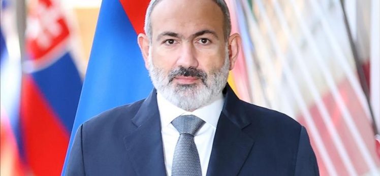 Paşinyan’dan “Ermenistan KGAÖ’den çıkmıyor, KGAÖ Ermenistan’dan çıkıyor” açıklaması