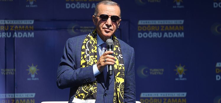 Cumhurbaşkanı Erdoğan, partisinin Edirne Selimiye Meydanı’ndaki mitinginde konuştu