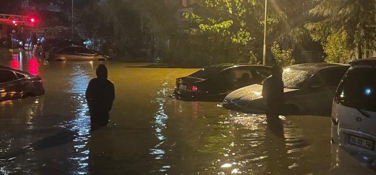 İstanbul’da sel sularına kapılan 2 kişi hayatını kaybetti