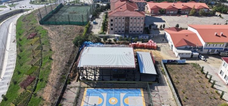 İBB’den 15 Okula Yeni Spor Salonu