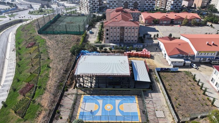 İBB’den 15 Okula Yeni Spor Salonu