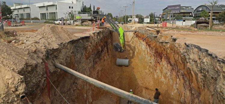 Aksu’da 40 kilometrelik kanalizasyon çalışmasında sona yaklaşıldı