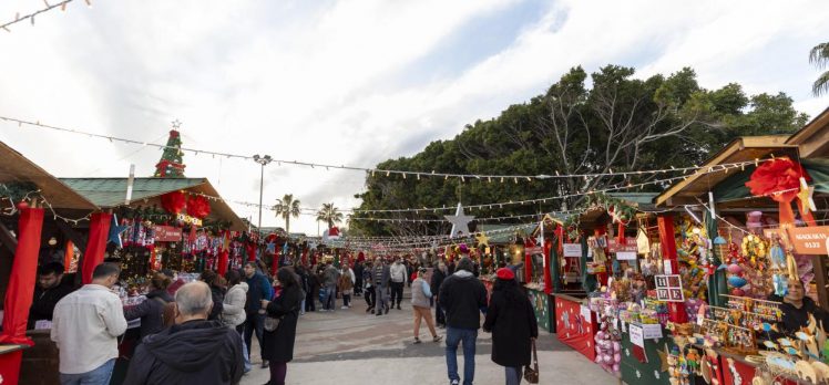 Büyükşehir’in Yılbaşı Pazarı İle Mersin’i Yeni Yıl Ruhu Sardı