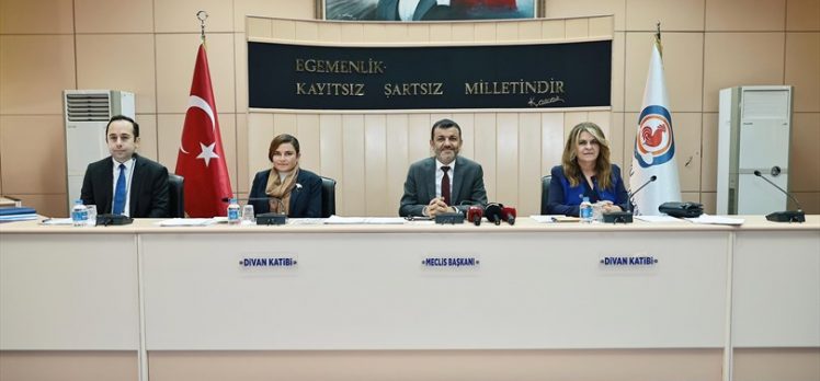 Büyükşehir’den köyüne dönene 5 gebe düve